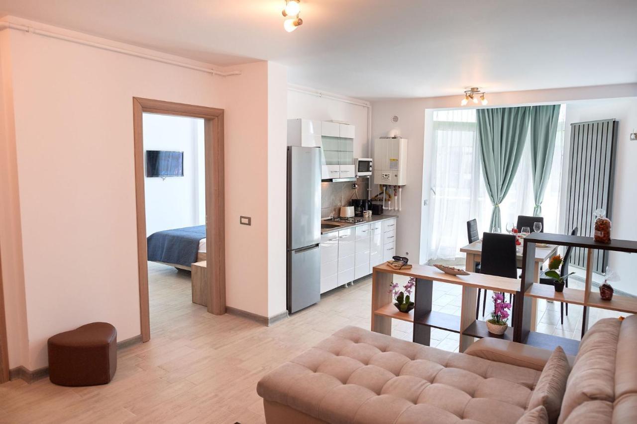 Rubic Apartment Spa N Pool Beach Resort Navodari Exterior photo